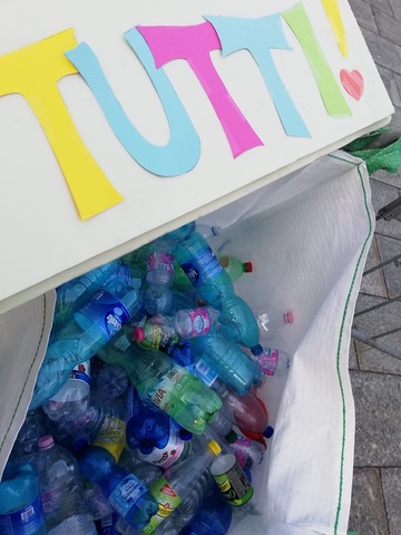 Scuola Plastic Free: raccolta bottiglie di plastica